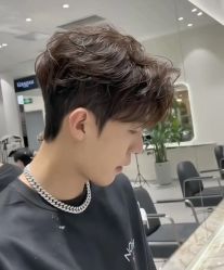 -朗峰专业美发沙龙