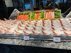 -雍容荟帝王蟹活龙虾展台自助(IFS黑金店)