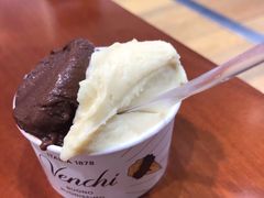 -VENCHI 闻绮(上海佛罗伦萨小镇店)