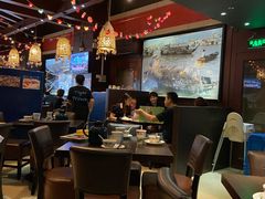 大堂-大头虾越式风味餐厅(光明广场店)