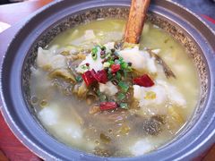 -周鱼小馆石锅酸菜鱼(活力汇店)