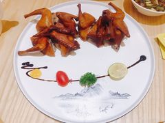 岭南脆皮鸽-德胜轩正宗顺德菜(宝安沙井会展中心店)