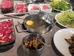 -张哞哞·鲜切牛肉自助火锅(高德置地店)