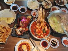 -肖四女乐山跷脚牛肉(南汇大学城生活广场店)