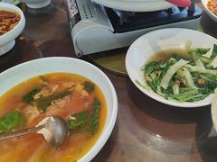 -川流不息·地道川菜·小龙虾(松东路店)