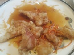 -老码头黑皮肘子锅包肉熏酱水饺(文政街店)