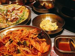 -草家酱蟹炭火烤肉店(珲春南路一店)