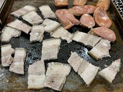 乡村黑猪五花肉-牛信亭韩国料理·炭火烤肉(紫藤路店)