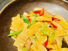 -忆江南·临江鱼馆