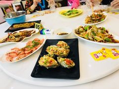 -覃记海鲜美食餐厅