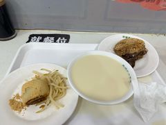 -老磁器口豆汁店(天坛店)