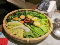 -尚尚仙·酸汤猪手·猪肚鸡火锅(华联万柳购物中心店)
