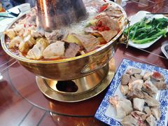 -撒拉人家.酸菜牦牛肉火锅