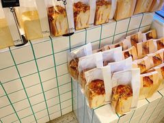 -Dough&Joe团憩(瑞虹天地月亮湾店)