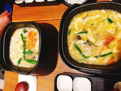 -阿香米线(大唐西市大润发店)