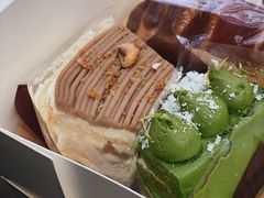 洋梨栗子奶油蛋糕-black rainbow coffee