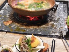 -哈吱喂丽江火塘·牦牛火锅(五一街店)