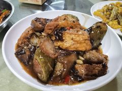 -鲤鱼塘农家山庄