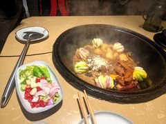 -万里闯关东铁锅炖菜馆(高新旗舰店)