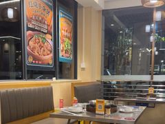 -胡须佬鸡煲四季火锅店(石厦西村直营店)