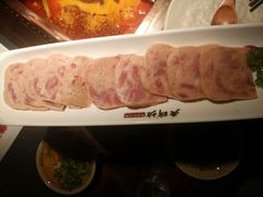 -老牌坊云南鱼豆花火锅(哈西万达店)
