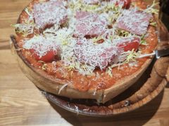 -Dragon Pizza•圆脸龙披萨·牛排餐厅