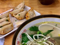 鲜肉锅贴-小姜锅贴(凤凰街店)