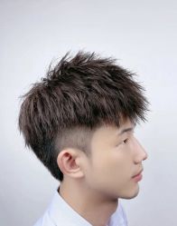 -朗峰专业美发沙龙