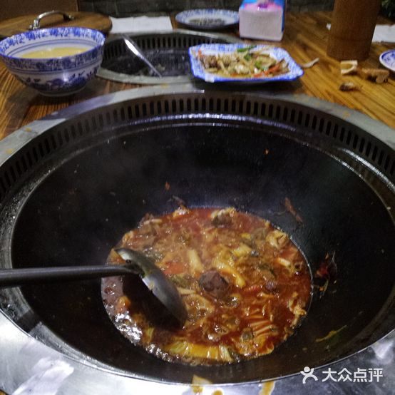 汤家老妈柴火灶