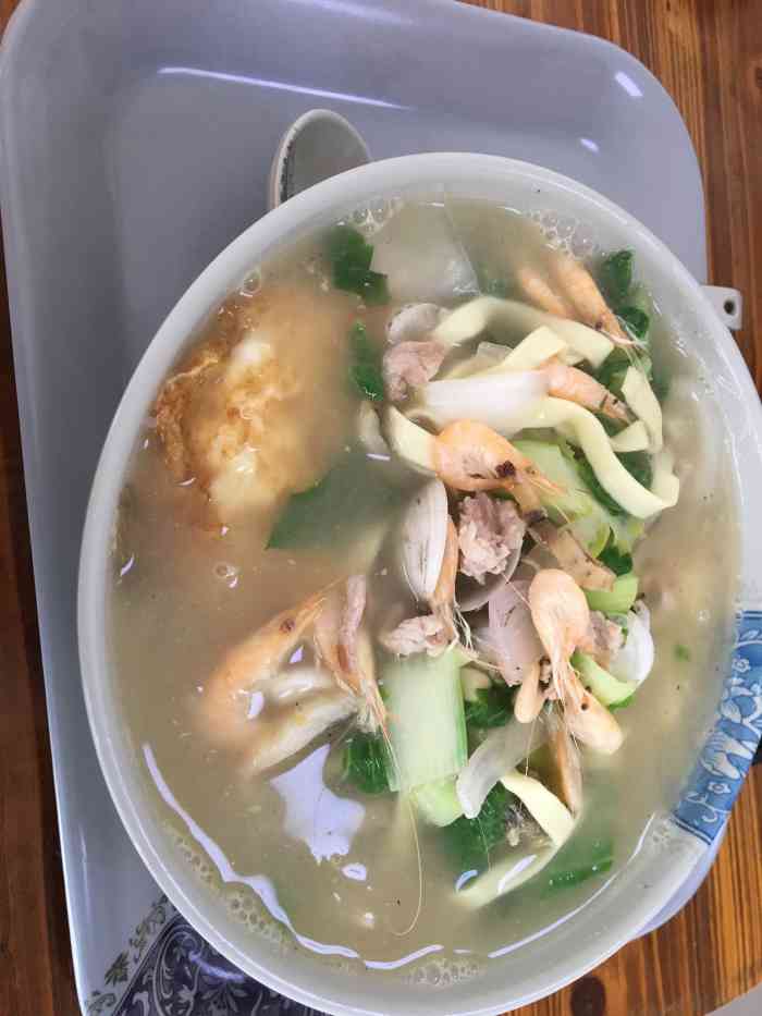虹桥海鲜面-"是最近点外卖发现的一家面店本来不敢轻易.