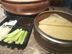 -三人行骨头王火锅(长寿店)