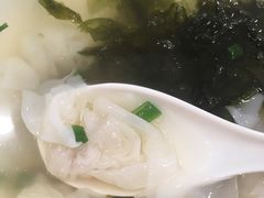 民国传统小馄饨-凤起龙游老面包子(凯德晶品店)