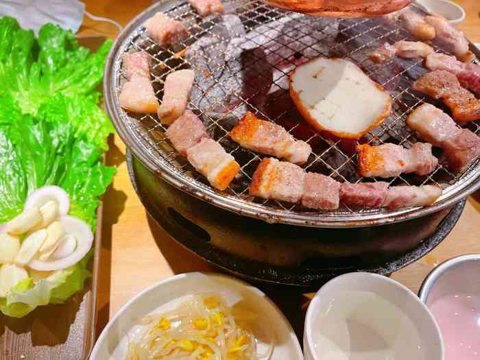 大力士(延安南路店)-"大力士烤肉 排了好久的号 [流泪]吃饭的.