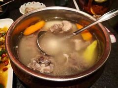 滩羊手抓肉-丝路金桃·新疆菜(徐汇店)