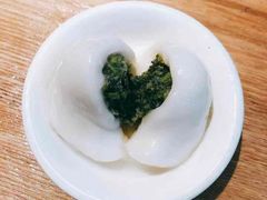荠菜鲜肉汤团-七宝老街汤团(上海世纪汇广场店)