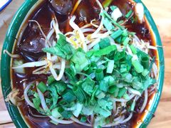 -拈签一笑黄牛肉辣卤串串