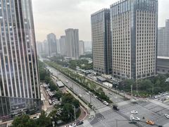 -西安绿地假日酒店