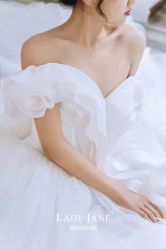 -Lady  Jane高端婚纱礼服馆