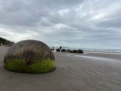 -摩拉基大圆石