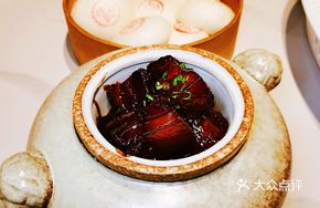 Pork with Red Seal Steamed Bun