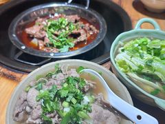 -大众跷脚牛肉馆·非遗传承单位(峨眉山店)