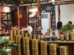 大堂-·缸桶屋·韩式牛肋条自助烤肉(西湖D11店)
