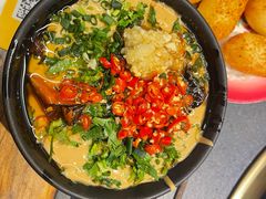 -沸炉重庆老火锅(军事博物馆店)