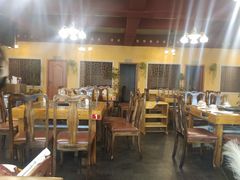 大堂-峰瑞藏地美食·石锅鸡·牦牛肉(大昭寺品牌店)