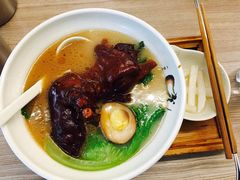 养颜猪手面-杨昌记大骨浓汤面(制造局路店)