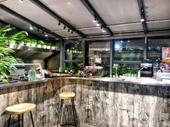 -HIGH FIVE哈福手工汉堡(桂林路店)