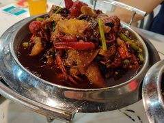 -凤凰路何眼镜香辣蟹(花果园店)