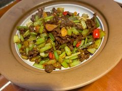 -魏铭鱼头捞饭(晋阳路店)