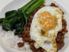 招牌卤肉太阳蛋饭-颓记茶餐厅(美景总店)