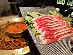 严选牛肉-哥老官重庆美蛙鱼头(宝山龙湖店)